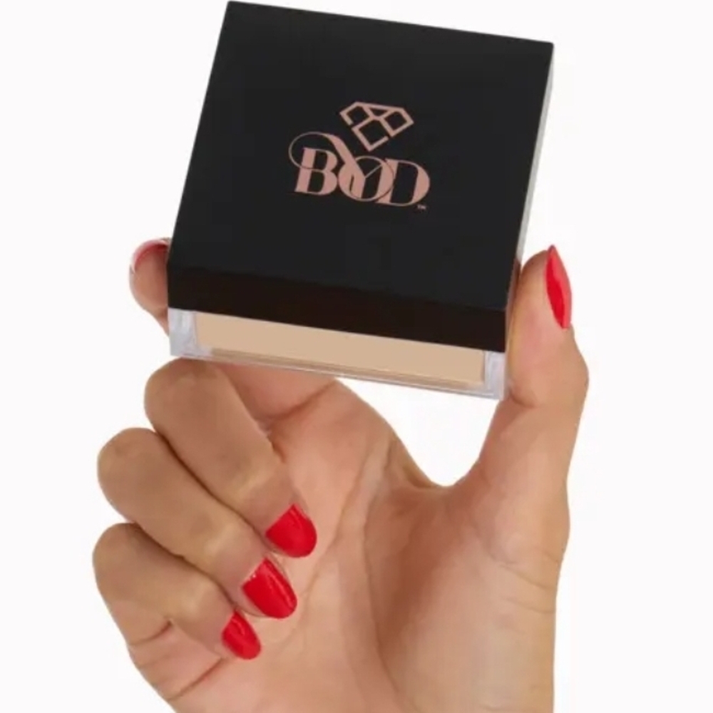 BOD Loose Powder Makeup - Picture 2 of 3